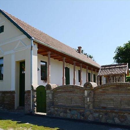 Zengőalja Vendégház Erzsébet Exterior foto