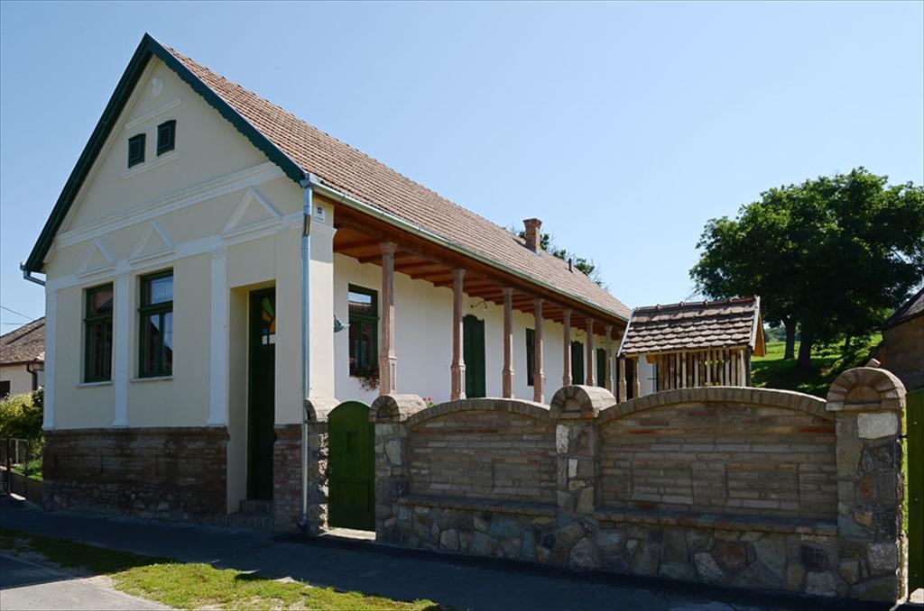 Zengőalja Vendégház Erzsébet Exterior foto