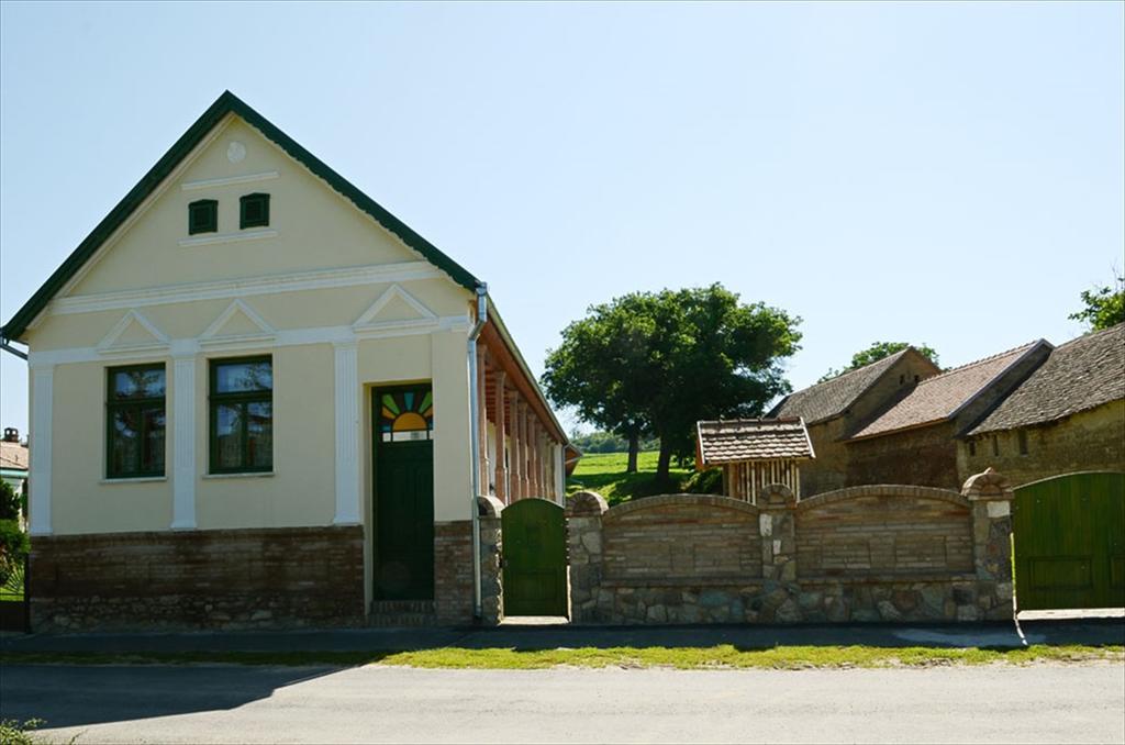 Zengőalja Vendégház Erzsébet Exterior foto